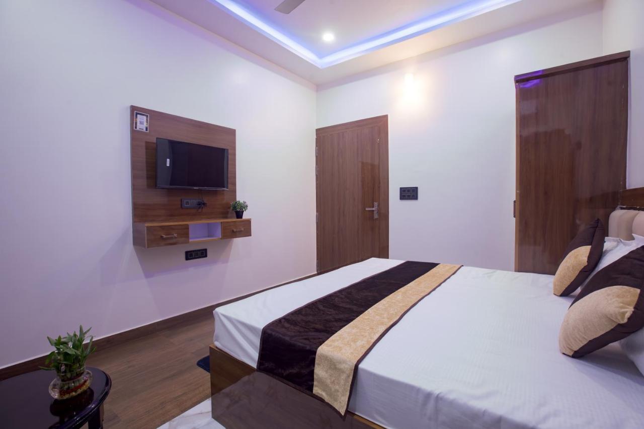 Hotel Madhav Residency Mathura Zewnętrze zdjęcie